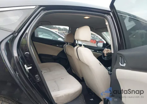 2018 Honda Civic Lx z USA, uszkodzony, nr VIN 2HGFC2F58JH582248